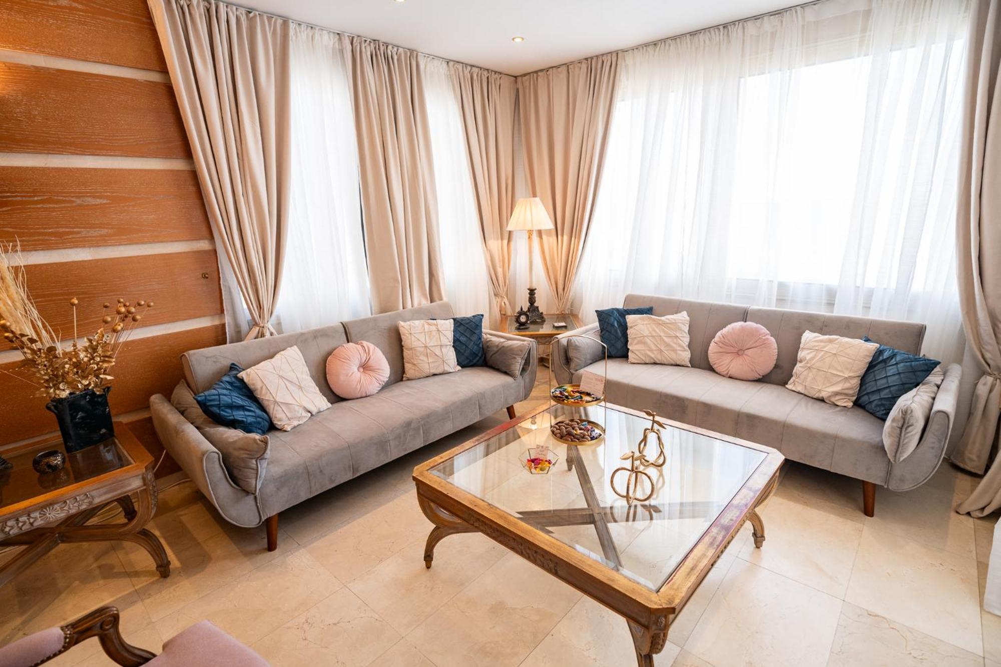 Quattro Beachfront Sea View Ap 4 Larnaca Luaran gambar