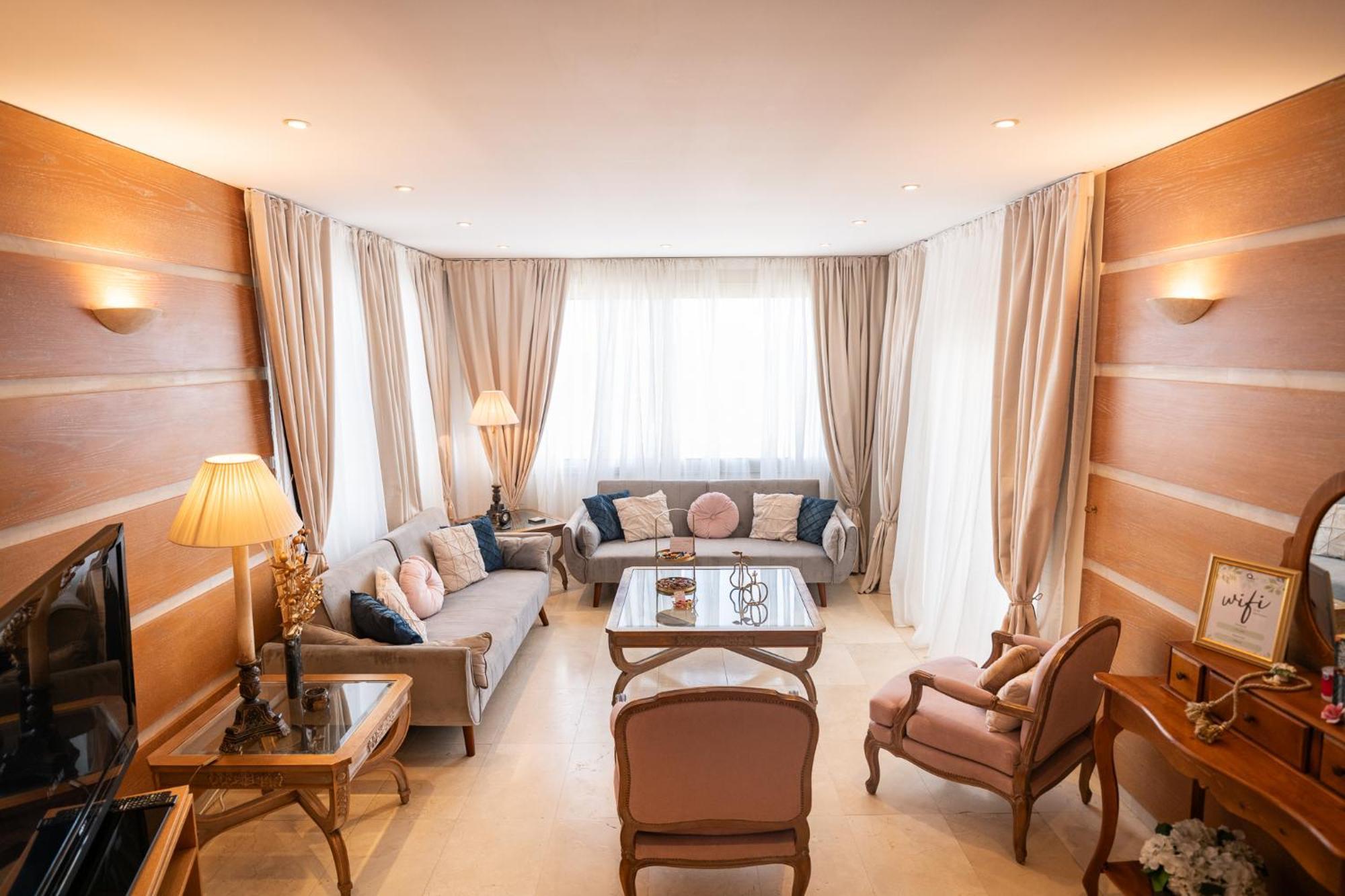 Quattro Beachfront Sea View Ap 4 Larnaca Luaran gambar